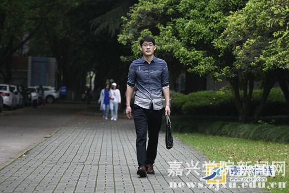 在革命红船的起航地砥砺前行——记嘉兴学院马克思主义学院讲师李云波